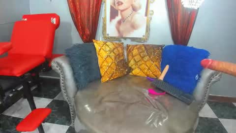 ESMERALDA online show from 11-23-25, 03:17