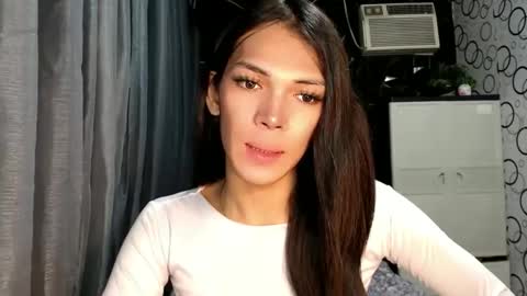 Snapshot of naughty_princess24 chatting on 06-04-26, 07:14 Ariela online show from 06-04-26, 07:14