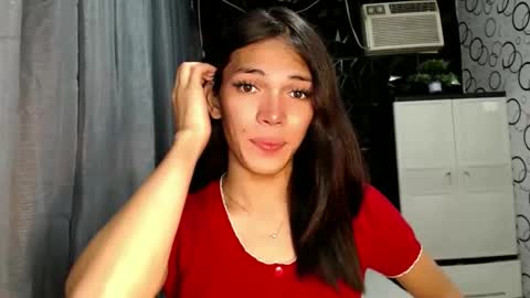 Snapshot of naughty_princess24 chatting on 06-06-26, 02:00 Ariela online show from 06-06-26, 02:00