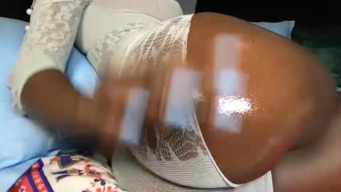 Snapshot of naughty_sandrah chatting on 06-08-26, 03:51 naughty_sandrah online show from 06-08-26, 03:51