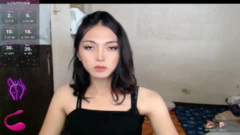 Snapshot of naughty_thalia chatting on 12-05-25, 04:25 sweet thalia online show from 12-05-25, 04:25