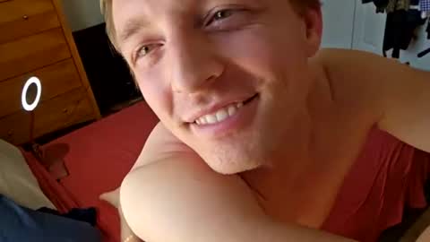 Snapshot of naughtyb791 chatting on 07-03-26, 07:53 StrawberryThickcakes online show from 07-03-26, 07:53