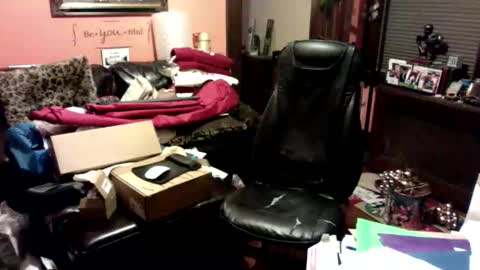 Snapshot of naughtybone chatting on 03-16-26, 05:44 naughtybone online show from 03-16-26, 05:44