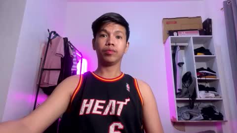 Snapshot of naughtybutsexy69 chatting on 10-05-25, 08:56 Arch online show from 10-05-25, 08:56