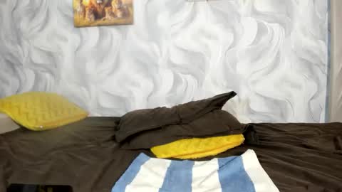 Snapshot of naughtybutterfly6 chatting on 12-14-25, 03:01 naughtybutterfly6 online show from 12-14-25, 03:01