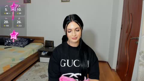 Snapshot of naughtycleo chatting on 12-06-24, 03:30 cleo online show from 12-06-24, 03:30
