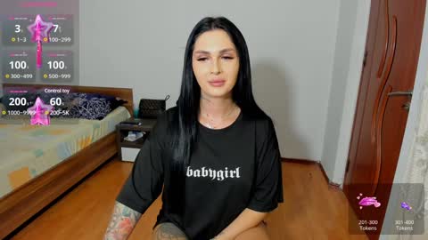 Snapshot of naughtycleo chatting on 12-13-24, 02:21 cleo online show from 12-13-24, 02:21