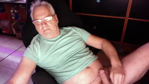 Snapshot of naughtydaddyla chatting on 12-16-24, 02:57 naughtydaddyla online show from 12-16-24, 02:57
