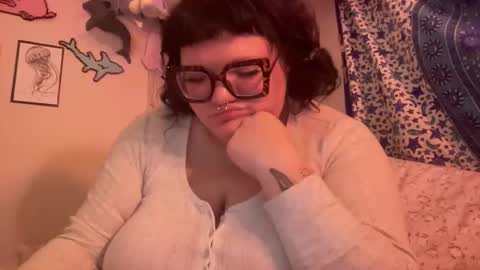 Snapshot of naughtygirl637100 chatting on 11-29-25, 11:52 Naughty Girl online show from 11-29-25, 11:52