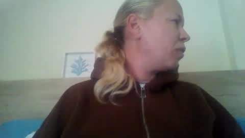 Snapshot of naughtyjennyblondeuk chatting on 05-01-26, 05:50 naughtyjennyblondeuk online show from 05-01-26, 05:50