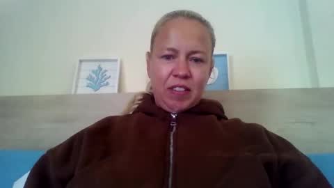 Snapshot of naughtyjennyblondeuk chatting on 05-07-26, 04:23 naughtyjennyblondeuk online show from 05-07-26, 04:23