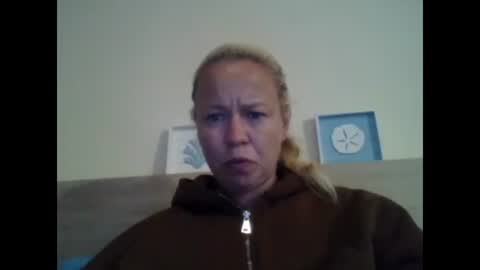 Snapshot of naughtyjennyblondeuk chatting on 05-12-26, 04:04 naughtyjennyblondeuk online show from 05-12-26, 04:04