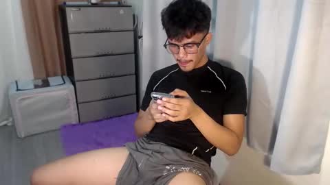 Snapshot of naughtyjosh_ chatting on 05-30-26, 05:26 Josh online show from 05-30-26, 05:26