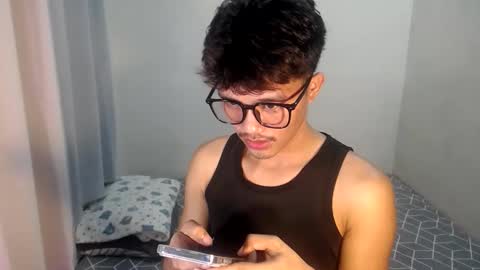 Snapshot of naughtyjosh_ chatting on 06-09-26, 06:25 Josh online show from 06-09-26, 06:25