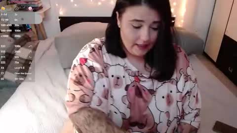Snapshot of naughtykiss22 chatting on 09-10-25, 10:15 Chris online show from 09-10-25, 10:15