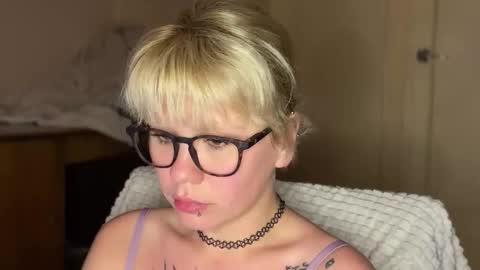 Snapshot of naughtylayla666 chatting on 06-07-26, 07:39 NaughtyLayla666 online show from 06-07-26, 07:39