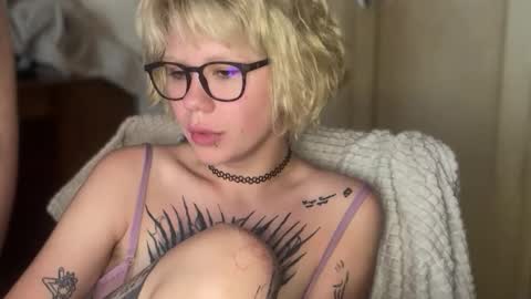 Snapshot of naughtylayla666 chatting on 06-08-26, 11:32 NaughtyLayla666 online show from 06-08-26, 11:32