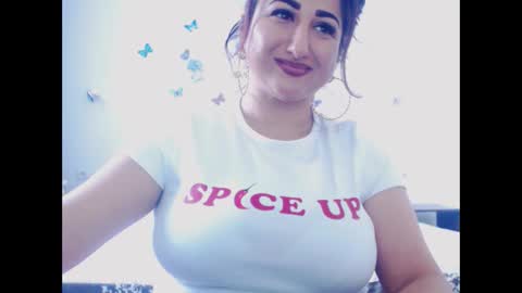 Snapshot of naughtymaya4you chatting on 09-28-25, 11:26 naughtymaya4you online show from 09-28-25, 11:26