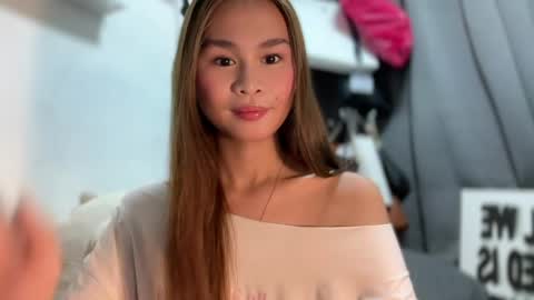 your girlfriend mira online show from 04-13-26, 04:40