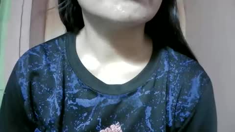 naughtymom_33 online show from 11-27-25, 02:24