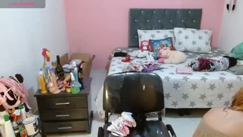 Snapshot of naughtyplayass chatting on 12-28-24, 04:52 naughtyplayass online show from 12-28-24, 04:52