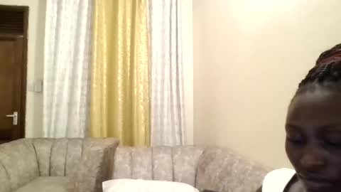 Snapshot of naughtyqueen12 chatting on 03-09-25, 05:17 naughtyqueen12 online show from 03-09-25, 05:17