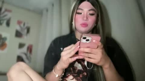 Rose Wilson online show from 12-16-24, 05:49