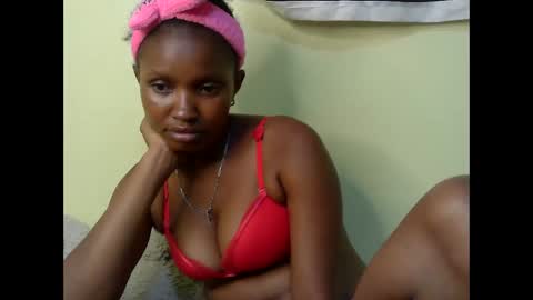 Snapshot of naughtysammur25 chatting on 02-08-26, 01:42 naughtyqueen online show from 02-08-26, 01:42