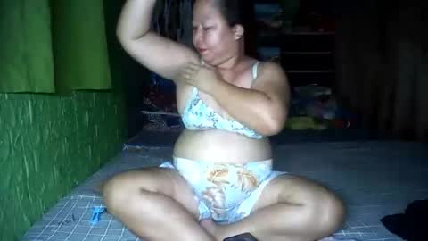 Snapshot of naughtyvina4u chatting on 07-20-26, 03:21 VI NA online show from 07-20-26, 03:21