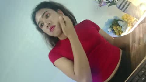 Snapshot of naughtywildvenice chatting on 02-15-25, 04:34 naughtywildvenice online show from 02-15-25, 04:34