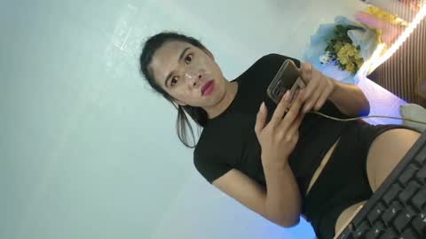 Snapshot of naughtywildvenice chatting on 02-16-25, 08:55 naughtywildvenice online show from 02-16-25, 08:55