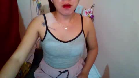 Snapshot of naughtywildvenice chatting on 12-14-25, 12:05 naughtywildvenice online show from 12-14-25, 12:05