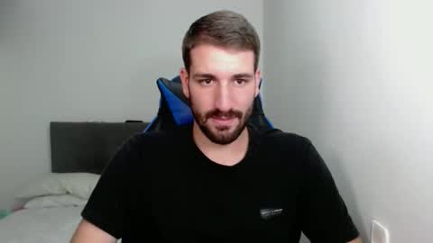 Snapshot of naugthy18boy chatting on 12-19-24, 05:18 Nico online show from 12-19-24, 05:18