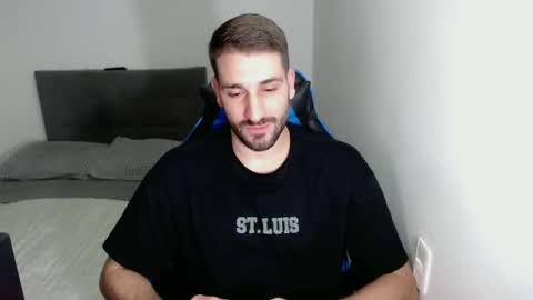 Snapshot of naugthy18boy chatting on 02-10-25, 01:11 Nico online show from 02-10-25, 01:11