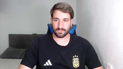 Snapshot of naugthy18boy chatting on 09-15-25, 07:58 Nico online show from 09-15-25, 07:58