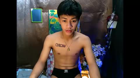 Snapshot of naugthyboyloy chatting on 09-18-25, 04:14 Loy online show from 09-18-25, 04:14