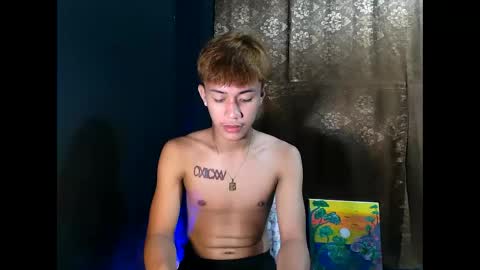 Snapshot of naugthyboyloy chatting on 09-27-25, 03:17 Loy online show from 09-27-25, 03:17
