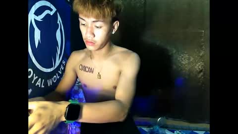 Snapshot of naugthyboyloy chatting on 09-30-25, 01:38 Loy online show from 09-30-25, 01:38