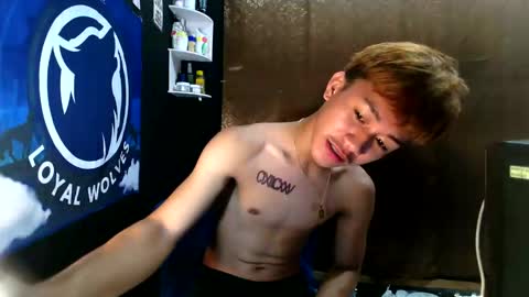 Snapshot of naugthyboyloy chatting on 10-15-25, 05:40 Loy online show from 10-15-25, 05:40