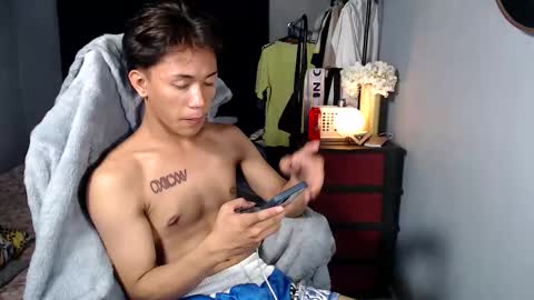 Snapshot of naugthyboyloy chatting on 01-06-26, 05:49 Loy online show from 01-06-26, 05:49