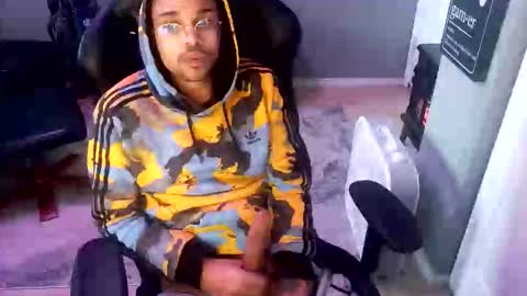 Snapshot of navonimoo chatting on 12-17-25, 06:47 navonimoo online show from 12-17-25, 06:47