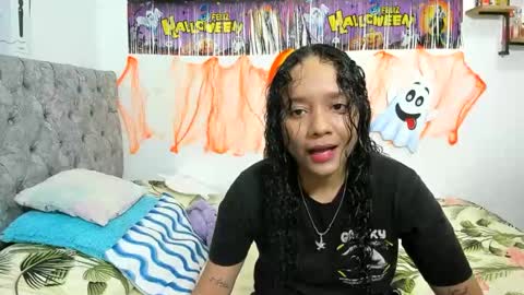 nay_and_aleja online show from 10-25-25, 03:03