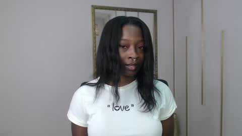 Nayaris 3 online show from 05-14-26, 02:35