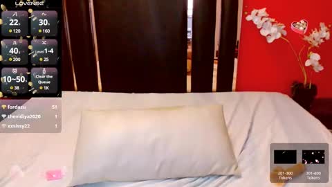 Lady Nayla online show from 02-12-25, 10:48