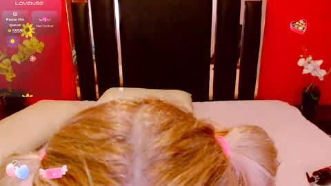 Lady Nayla online show from 02-25-25, 09:24