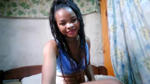 Snapshot of naylah313 chatting on 07-14-26, 10:21 Nayla online show from 07-14-26, 10:21