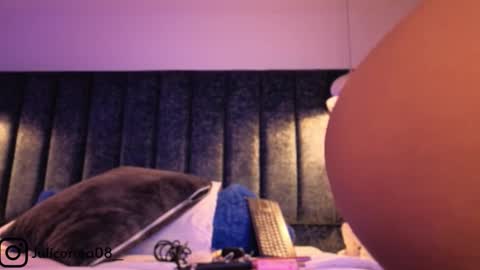 Juli  online show from 11-20-25, 11:21