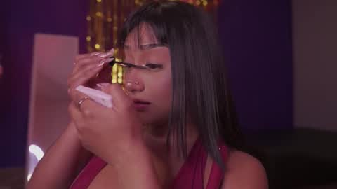 Nefertari online show from 10-20-25, 02:17