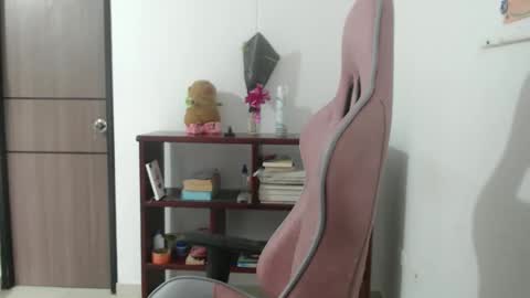 Nebyula online show from 04-25-26, 02:03