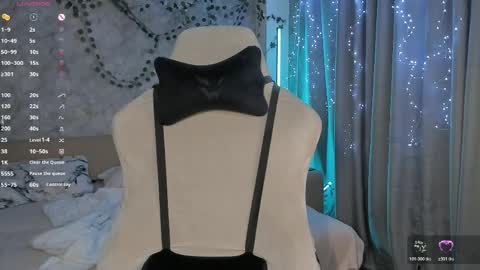 Eva online show from 05-18-26, 02:34